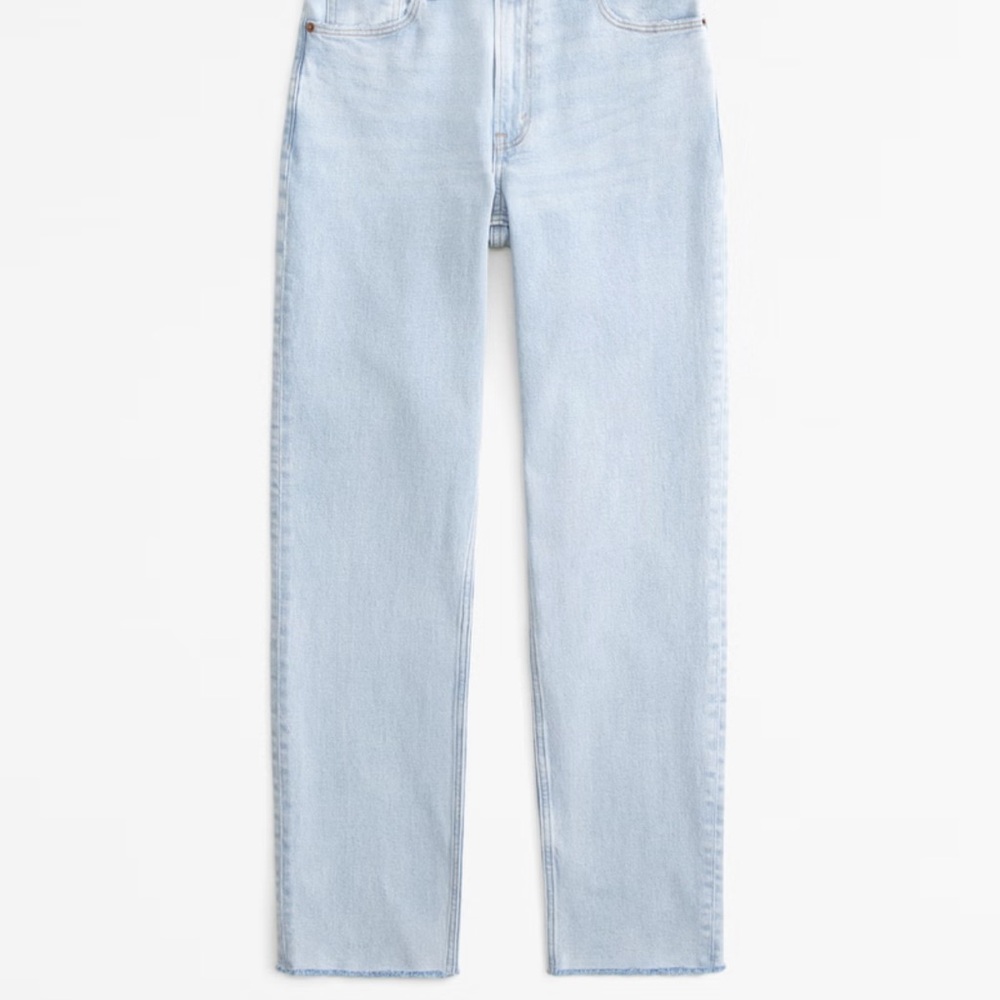 Abercrombie mom high rise curve love Light Blue Jeans size 33 / 16R